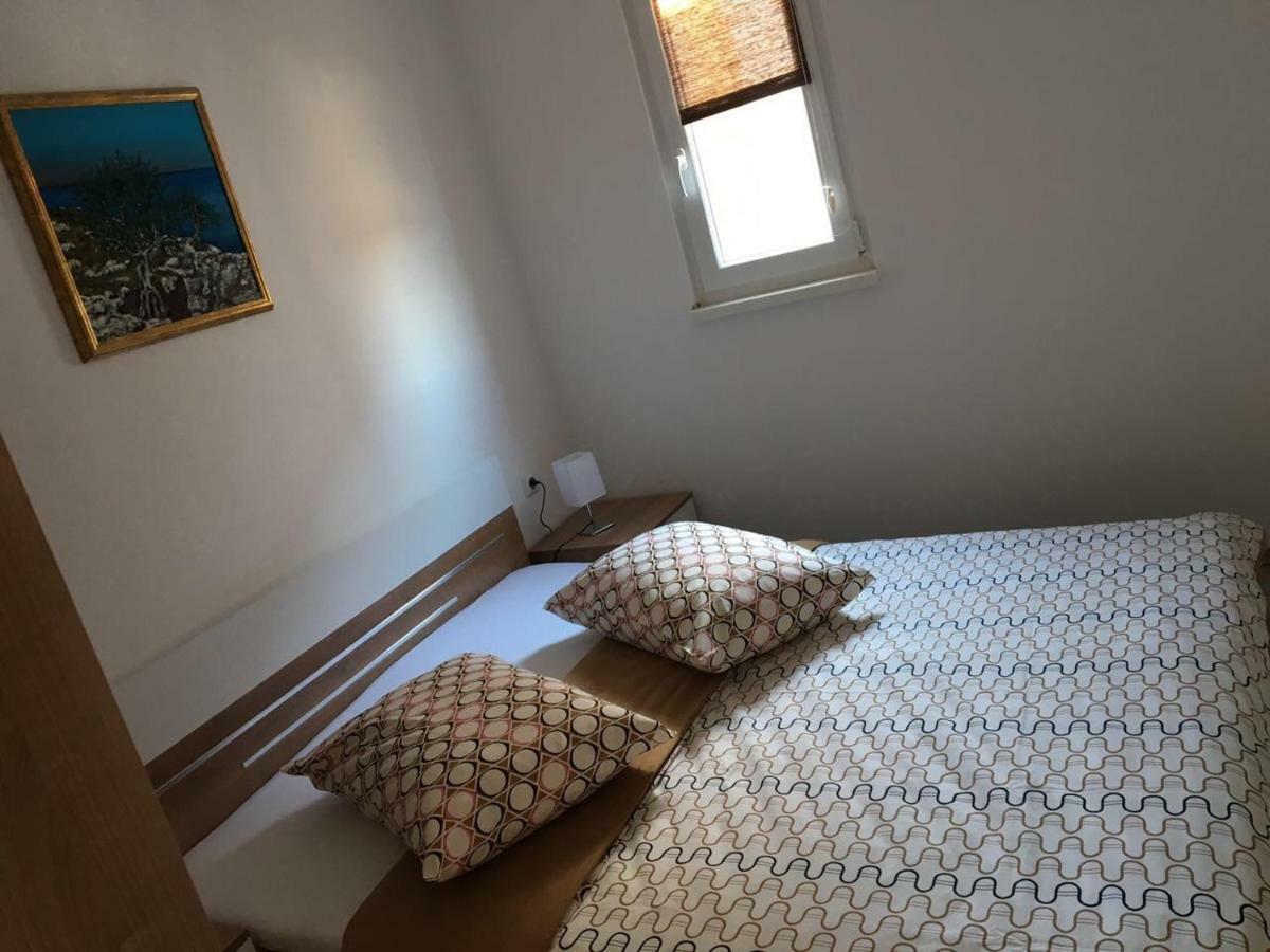 Apartman Ana Trogir Bagian luar foto